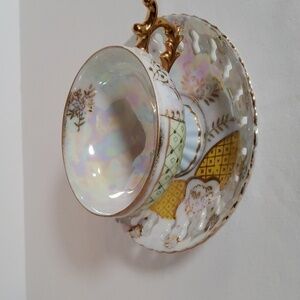 Vintage Tea Cup & Saucer Set.